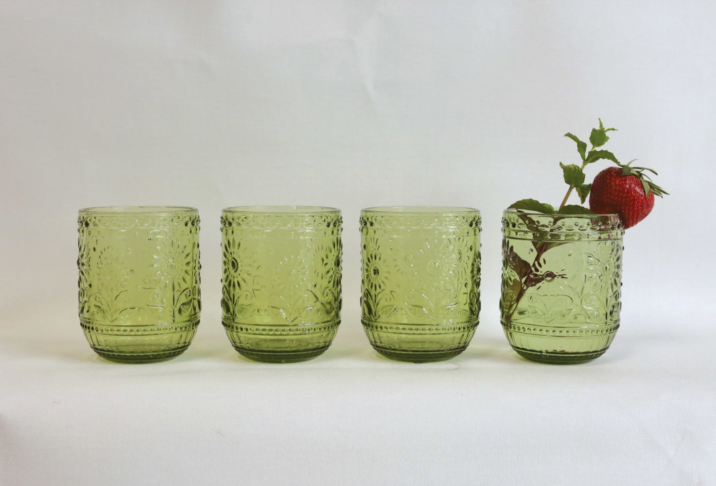 Embossed Flower Drinking Glass